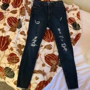 Old navy skinny ripped jeans
